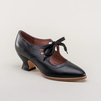 Women's Vintage Lace-Up Leather Heels