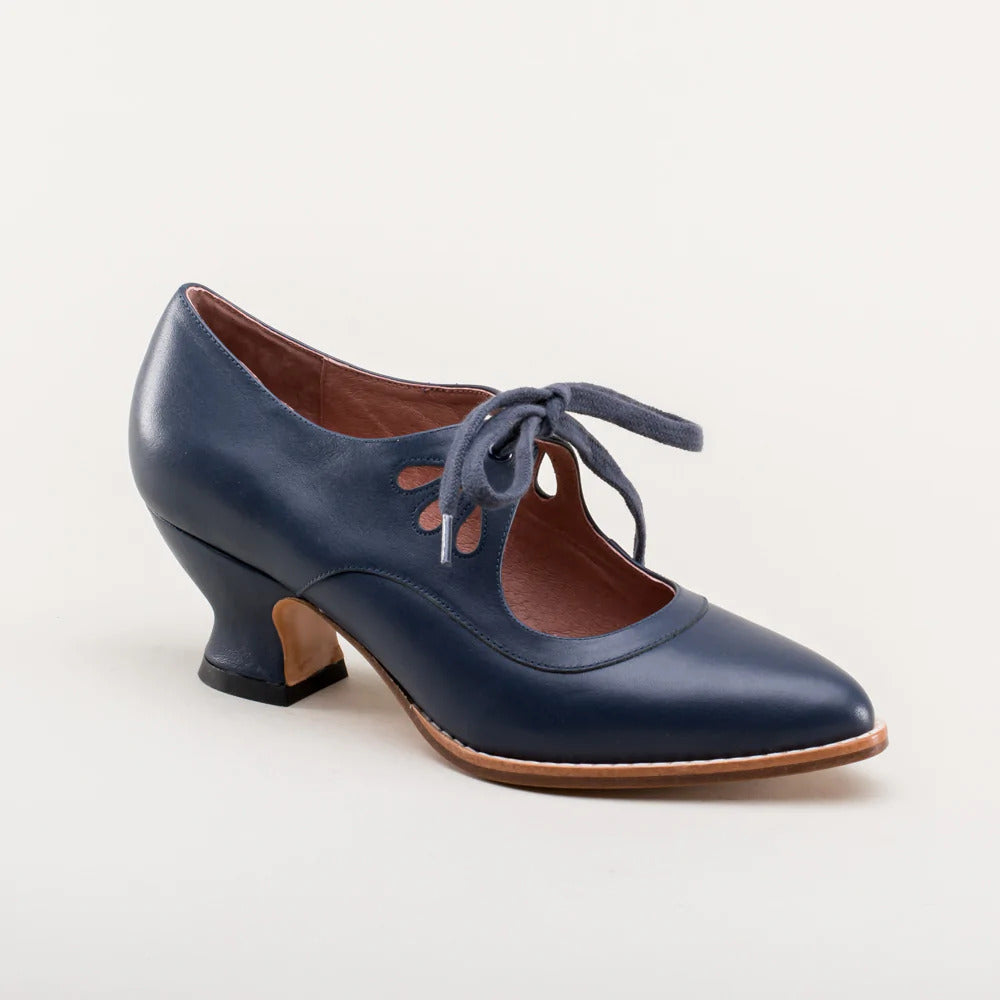 Women's Vintage Lace-Up Leather Heels